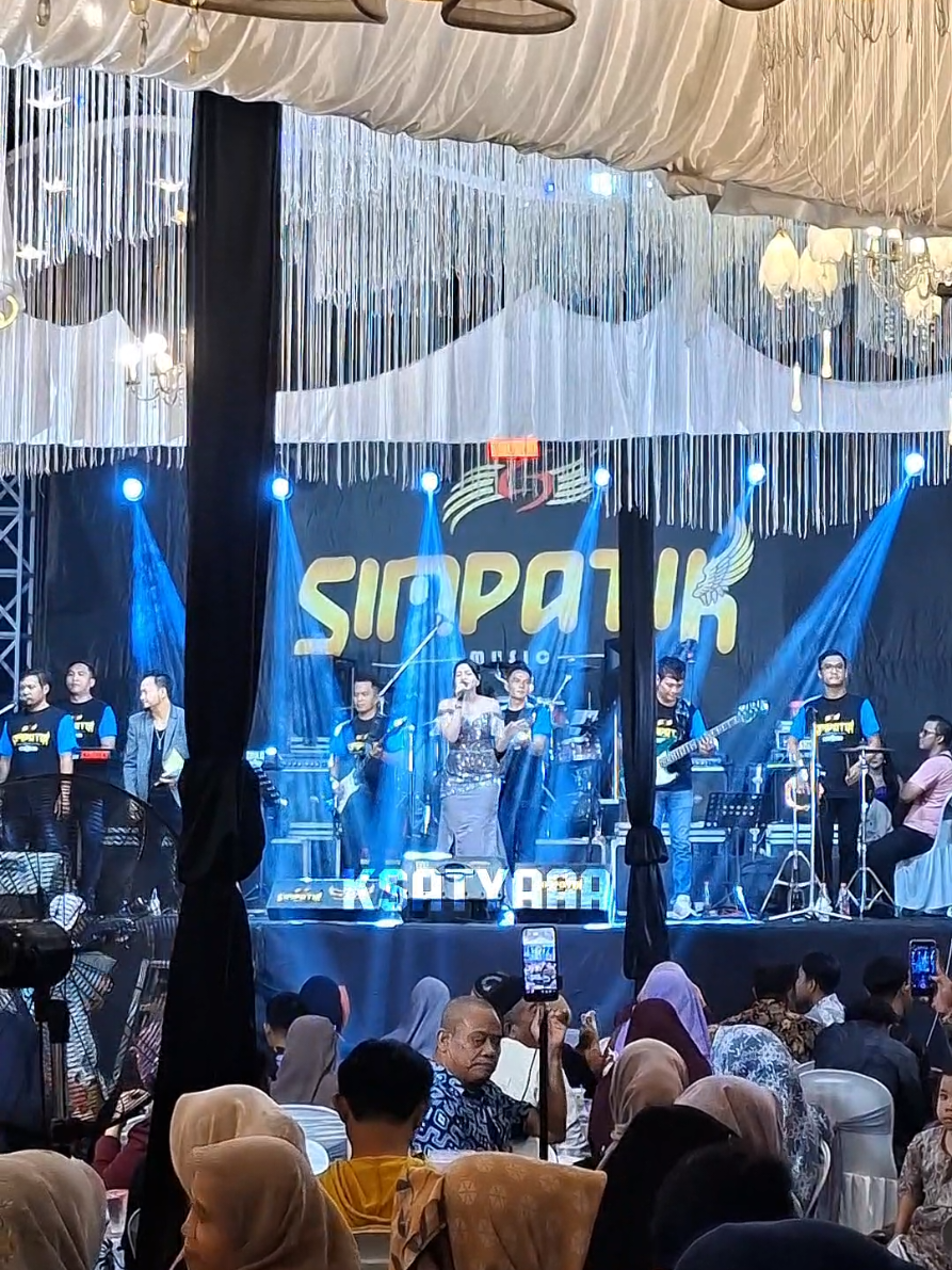 1001macam @riaameliaandr_  #1001macam #riaamelia #simpatikmusic 