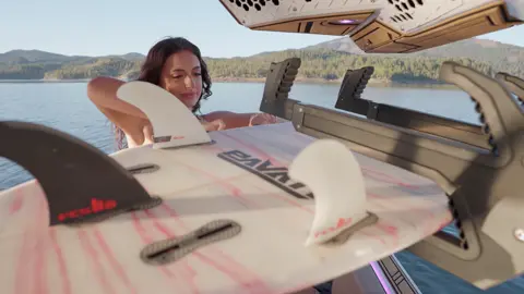 Jared walks you through how to easily and securely use the Skylon Pro 4 Board Racks — standard on every Pavati AL-Series boat. From wakesurf to wakeboard to foil, these racks lock it down with one hand and keep your boards looking pristine. No bungees. No drama. Just pro-level tech. ✅ Quick loading ✅ Soft clamp grip ✅ Zero rattle ✅ Holds up to 4 boards Whether you're just learning the ropes or dialing in your setup for pro-level sessions — this is the gear that makes it easy. #PavatiBoats #PavatiWake #LuxuryLifestyle #CustomBoats #WakeSurfing #FerrariOfBoats #AluminumCraft #WaterAdventures #PremiumBoating #WakeLife #LuxuryRecreation #NextLevelBoating #OnTheWater #EliteWatercraft #BuiltForFun #HighEndBoats #ExclusiveLifestyle #WakeboardLife #LuxuryRecreation #howtovideos #howtos #pavatitutorials
