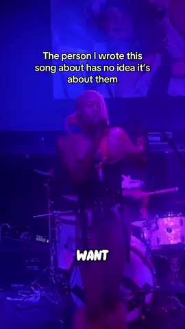 I don’t think he’ll ever find out either. ‘ Leave Me Alone - Niiasii’ is out everywhere! (www.niiasii.com to see all my work!⭐️) #fyp #rvamusic #indieartist #songwriter #altblackgirl 