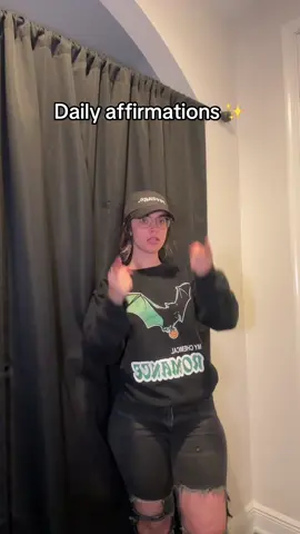 Daily affirmations ✨ IM SEEING BILLIE TONIGHT!!!! #billieeilish #dailyaffirmations #customerservice #billie#anaconda 