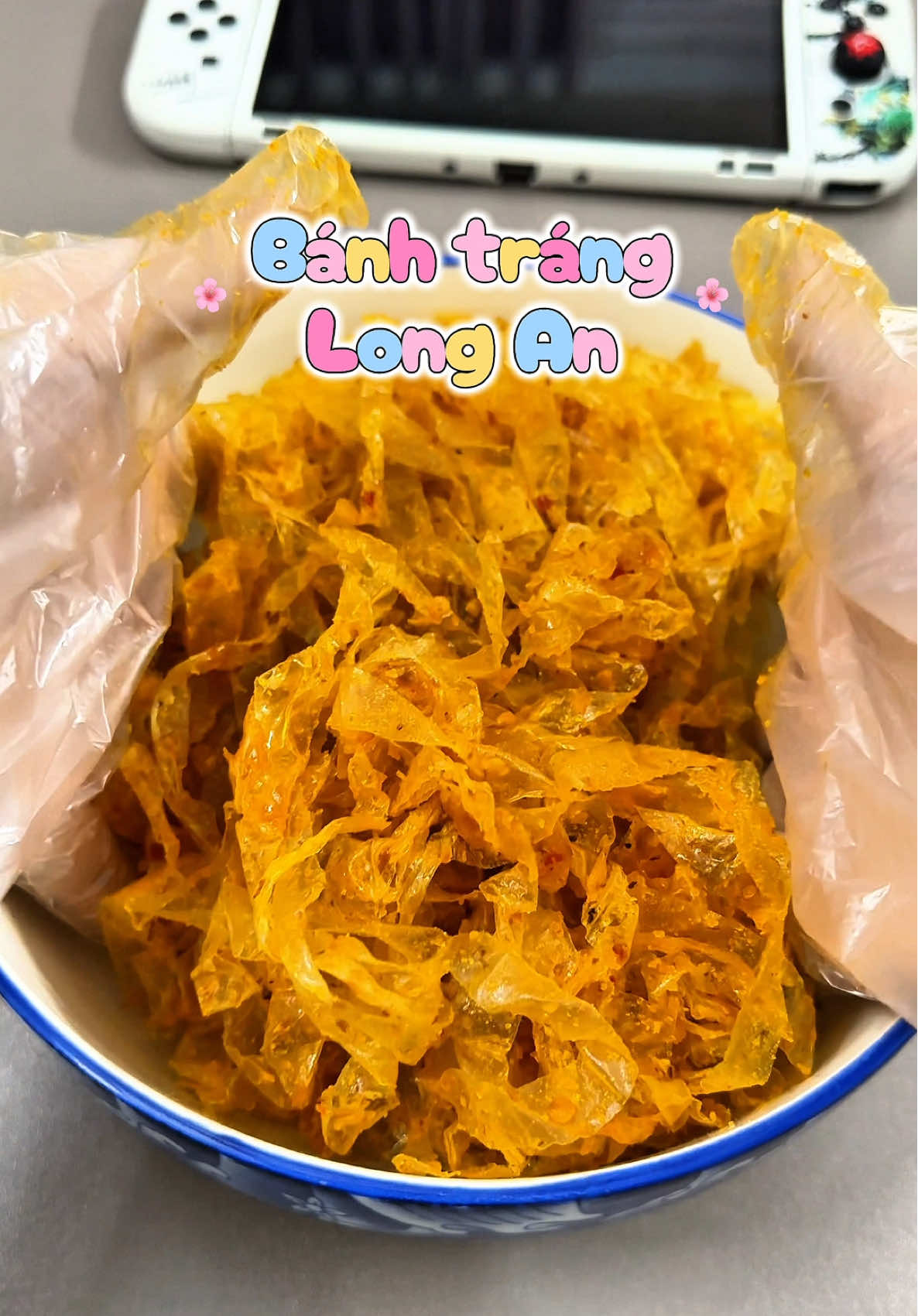 Mukbang bánh tráng trộn Long An Phượng Cầu Đúc, đã thèm là phải múc liền nha. Mãi yêu món ăn đặc sản này @Bánh Tráng Trộn PHƯỢNG CầuĐúc1 😍 #banhtrangphuongcauduc #banhtrangtronlongan #banhtrangsatelongan #nhungmonandacsan #anvatcungtiktok  @MẸ EM 🐉HE  @MẸ EM 🐉HE  @MẸ EM 🐉HE 