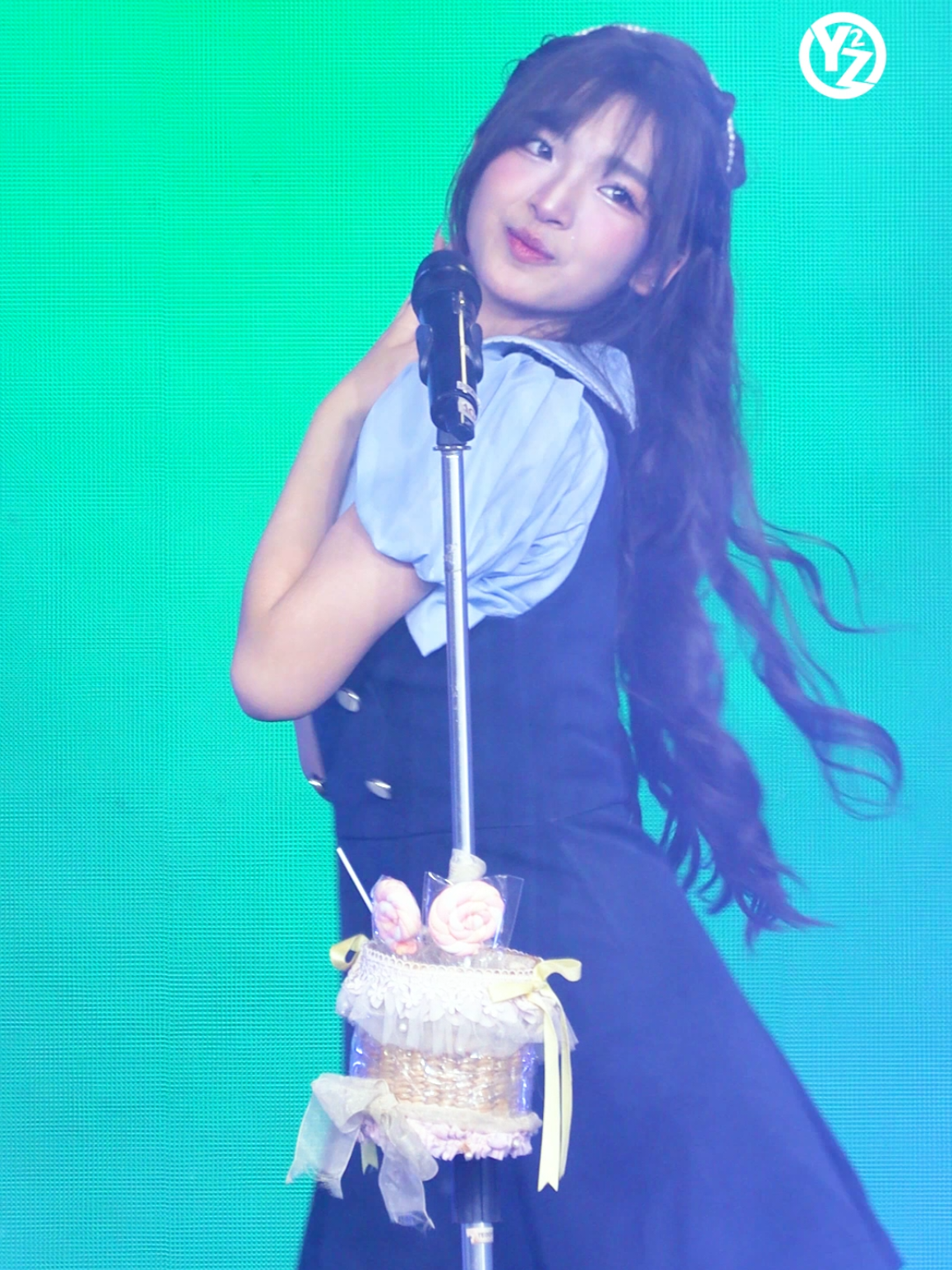 CANDY!! @PraewBnk48  #PraewBNK48 #BNK48  #Y2Z #Y2ZFancam #WHYTOZEE  BNK48 6TH GENERATION Special Roadshow    Praew BNK48 Fancam