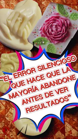 🧼 ¿Te pasó que tus jabones no cuajan o se cortan? 😩 No es falta de talento, solo técnica 💡 Con la temperatura y el orden correcto, todo cambia ✨ Comentá “sí me pasó” si te sentiste así 💬  #soapmakingtiktok  #jabonescaseros  #jabonesdecorativos  #jabonesartesanales  #jabonesdeglicerina  #hechoamano  #velasartesanales  #velasaromaticas  #jaboneshechosamano  #soapaddict  #artesania #hechoconamor  #emprendeconjabones 
