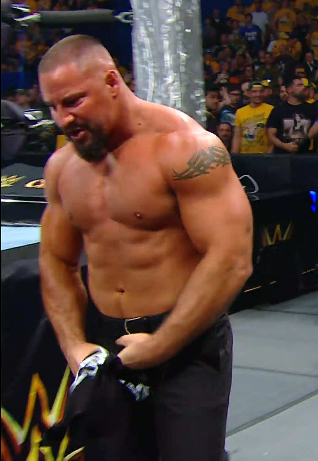 Where did bro come from?!? Relive #WWECrownJewel on the ESPN App! #WWE #BronBreakker #RomanReigns 