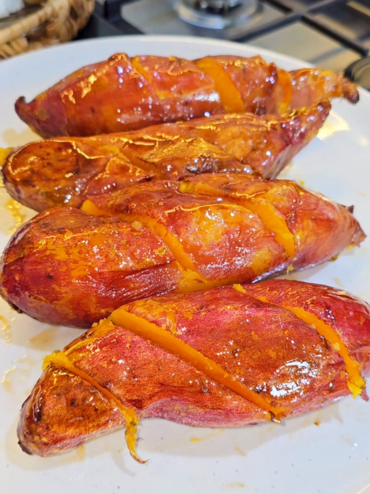 اوعي تغلطي بقا الغلطه دي وانتي بتشوي البطاطا في عشر دقايق بس هتاكلي احلي بطاطا في الدنيا