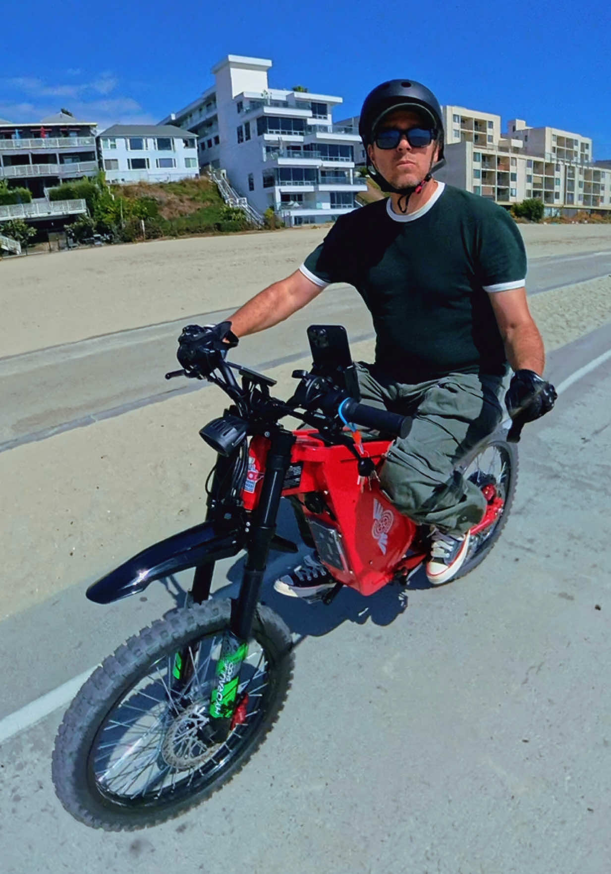 This is one of the fastest street legal Ebikes! Absolutely love this electric bike. Do you want to do wheelies? 60 V 35 amp battery 6000 peak walk motor. Follow us as we do live streams to give you guys the best deals on your next e-bike or scooter.  #ebike #wheelie #surron #dirtbike #motorbike 