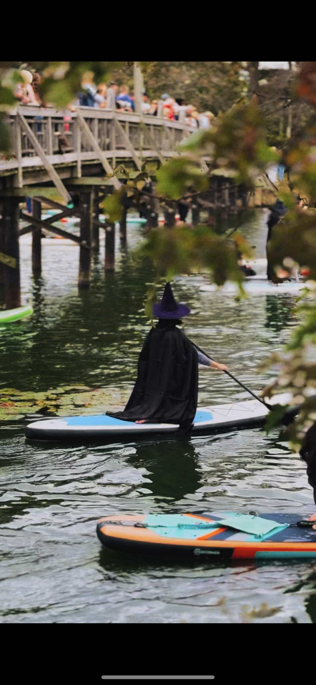 Our next stop is Divine Park in Spring Lake, NJ to see the paddle boarding witches!! This is definitely one of the most unique events I’ve been to, and was so much fun! Over 150 witches hopped on their paddle boards for a spooky parade on the lake to support the “Live Like Maddie Foundation”. This has become one of the most unique and fun fall traditions in the area, and the fact that it was for good cause makes it all the more special.🤎 🧹🌊 #newjersey #jersey #fall #nj #jerseyshore 