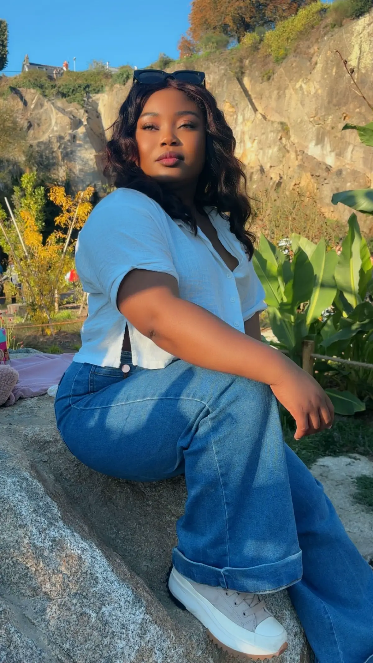 L’art de ralentir et d’apprécier la douceur de la vie 💛 #GlowByGrace #SoftGirlVibes #AutumnLight #SelfLove #NantesVibes