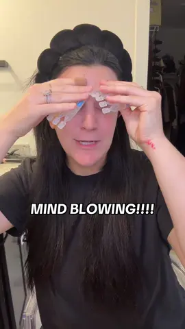 This is actually crazy. If you feel like you’re skin needs a glow up, especially going into the winter months - this might be the product for you! #hylaronicacid 