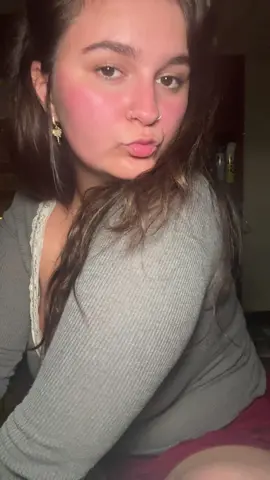 gimme a kiss #lipsync #kiss #fyp 