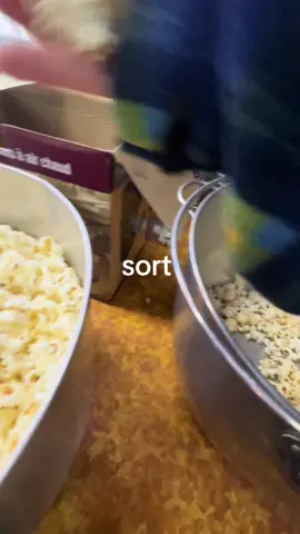 ts so fire im eating it even tho it could totally hospitalize me lowkey #baking #caramel #caramelpopcorn 