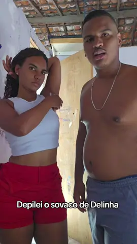 Depilei o sovaco de Delinha