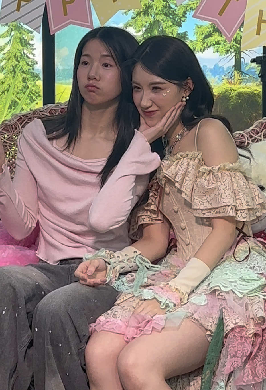 Wish you're happy for 20th Birthday ❤️❤️❤️ @champoo.kodcha @ความลับบบบ @P’tee #champookodcha #champoocgm48 #famebnk48 