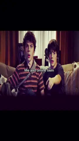 He is my twin frfr @. | why my videos only go viral if they about my bf 😭#makemegoviralll #famous #twin #onlineboybestfriend #friends 