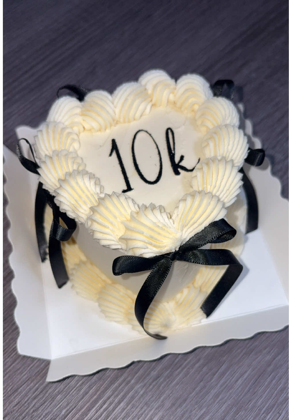 10K CELEBRATION CAKE  Can’t thank @Cakes By Jemma 🧁 for squeezing me in and creating this perfect little cake for hitting 10k 🖤 #aberdeen #10kcelebration #chasingmydreams #contentcreator #celebrations 