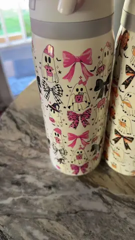 These are the cutest ! #bowknot #chiccuppa #watertumbler #tiktokshopcreatorpicks #tiktokshopcreatorpicks 