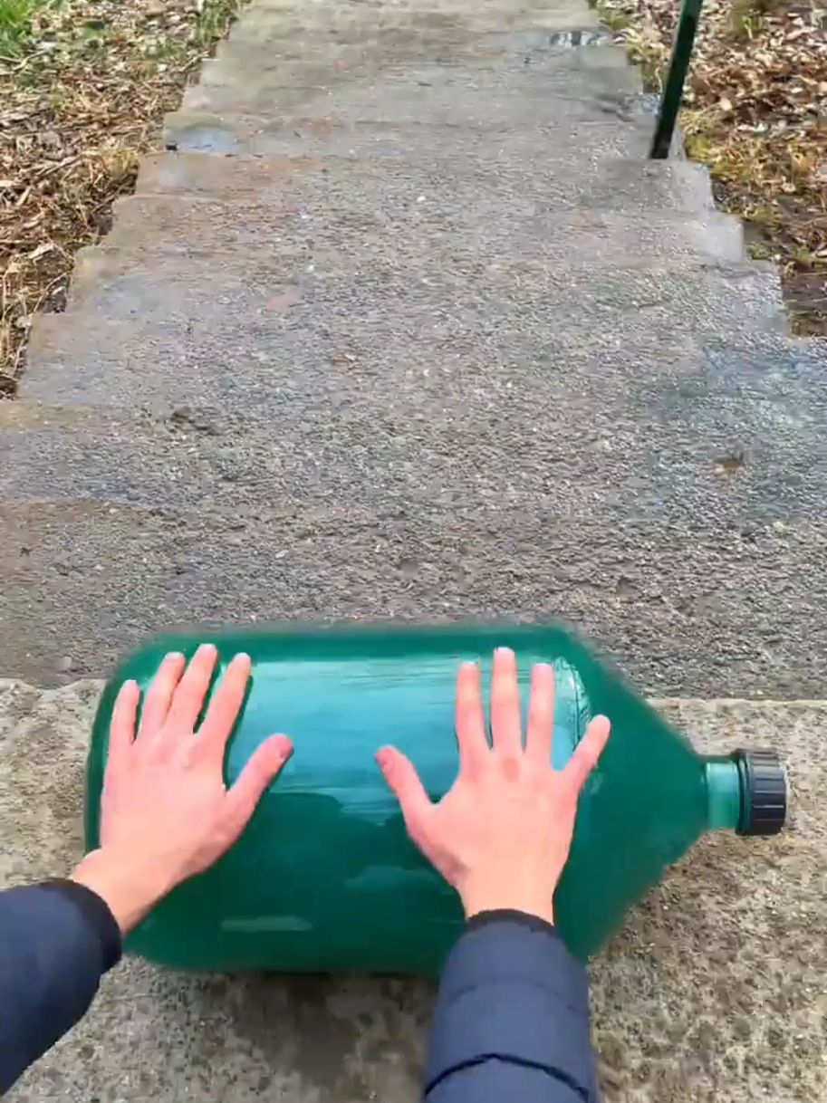 #BottleBreaking   #SatisfyingVideo   #FYP   #GlassSmash   #DestructionASMR      # satisfying  