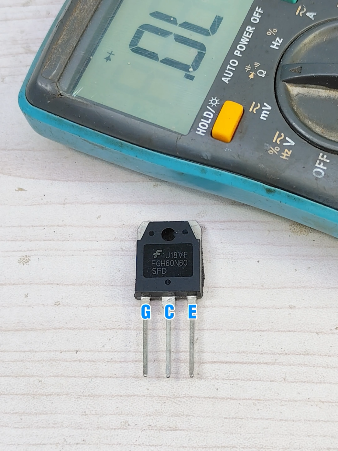 Membalas @one_more63  How to Test an IGBT(Insulated Gate Bipolar Transistor) Using a Digital Multimeter #tutorial #testing #transistor #IGBT #Digital 