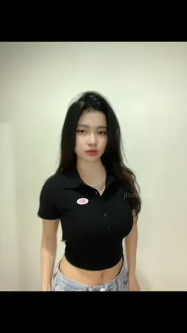 top from @Woodlays Official 
