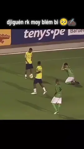 #football #skills #dribble #viralvideos #pourtoii 