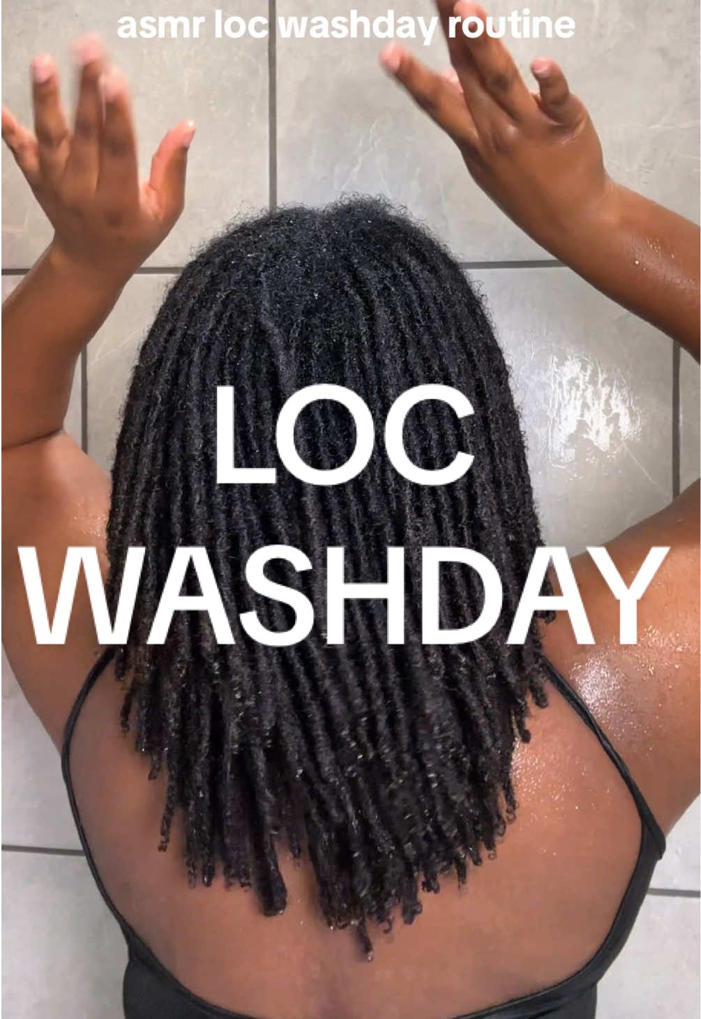 this is how to wash your locs, saturate your locs with water,  the first and second wash is to focus on your scalp, the third wash is to clean the length of your locs, then apply conditioner to the ends of your locs #loccare #locwashday #washday #washdayroutine #estylocs 