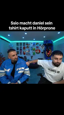 @danielslump @SSIO  #danielslump #twitch #twitchclips #ssio 