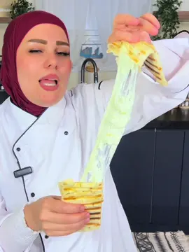 #جبنة موزاريلا بالبيت مكونين فقط اسهل طريقة تنافس المصانع الطعم دمار من أيادي شيف  غفران ام بنين