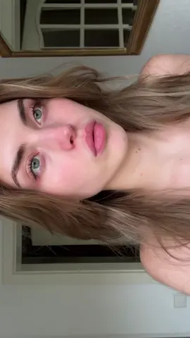 Rare footage of me testing light and angles before filming a vid 