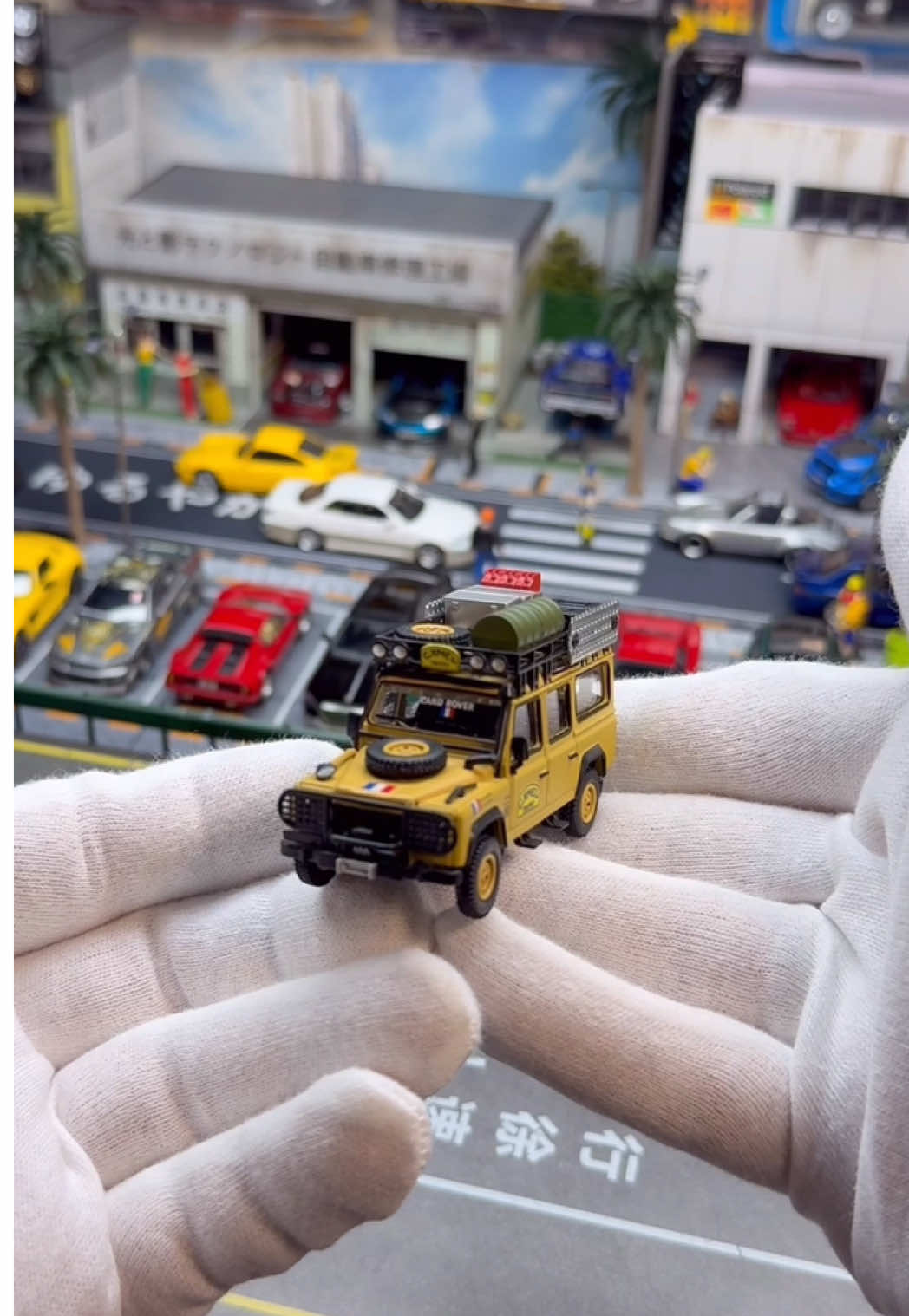 Mini GT Land Rover Defender 110 1989 Camel Trophy Amazon Team France #diecast #diecastcollection #carcollection #collection #carsoftiktok #carculture #hotwheels #inno64 #ignitionmodel #matchbox #poprace #norev #tomica #tomicalimitedvintage #tarmac #minigt #kyosho #greenlight #autoworld #collector #libertywalk #libertywalkkato #lbwksilhouette #nissansilvias15 #bmwtouring #bmw #bmwm3 #bavária #ixo #racecar #race #porsche #porsche911 #porschegt3 #falken #mercedes #transporter #hauler #tarmacworks #tarmacbmw #bmwm3 #bmwe30 #nissangtr #inno46nissan #dragon #chine #redlineclub #rlc #lowrider #jaguar #jaguaretype #chevy #chevrolet #hotwheelstrack #hotwheelschevy   #nissansilvias14 #nissansilvia  #silvia #sema #sema2015 #rockstar #rocket #bunny #rocketbuunny #inno64nissan   #ferrari430 #ferrari250gto #enzoferrari #ferrarif40 #scuderiaferrari #ferrari312b2d #ferraristyle #lemans #monza #imola #modena#maranello #ferrari250gto   #millemiglia 