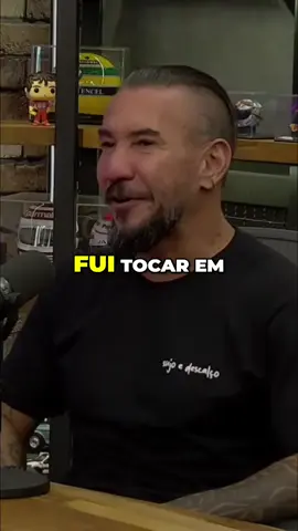 Em Manaus, um encontro inesperado com Digão, do Raimundos, revelou uma mudança inspiradora. A fé e o amor à família transformaram o roqueiro. Uma história de redenção! #Digão #Raimundos #transformação #fé #família #histórias inspiradoras
