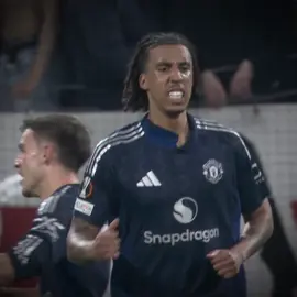 Our best defender😮‍💨 | NO COPYRIGHT INTENDED | sound @𝐀𝐌𝐀𝐃.𝐀𝐄 #fyp #manchesterunited #yoro #football #trending 