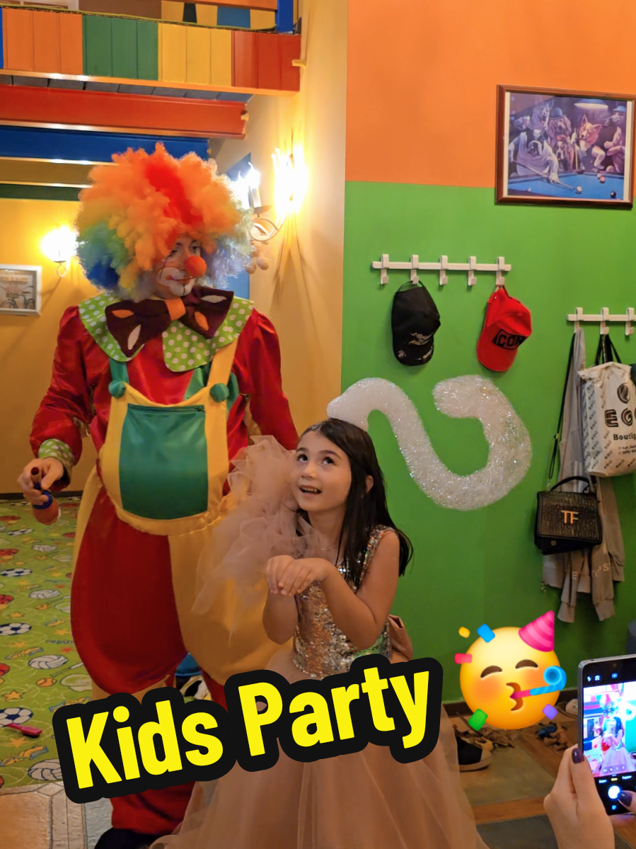 Kids Party 🥳 #funny #kids #Love 