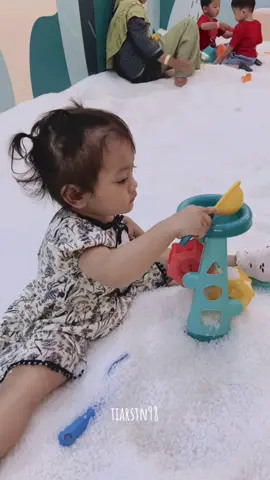 Dressnya gemes bgt, adem pwoll #outfitanak #dress #fyp #xyzbca #OOTD 
