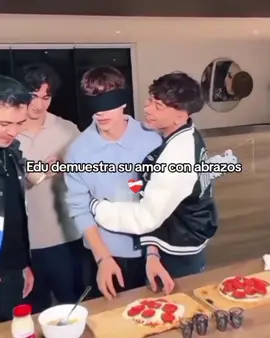 Tienen un lenguaje de amor diferente y ambos son hermosos ❤️ #estebanwoo #eduwetss🦠 #estedu #Love #viral 