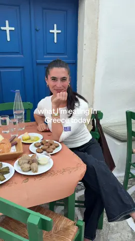 eating is our sport: 🍊🥒🍇🍋🥕 top spot in Paros has to be: Kafeneion I palia agora #greecetravel #greekfood #solotravelwoman #paros #foodiesoftiktok 