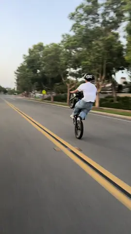 gimme my bike back ‼️FAKE AI GENERATED VIDEO ‼️ #surron #lbx #wheelie #crazy #wow