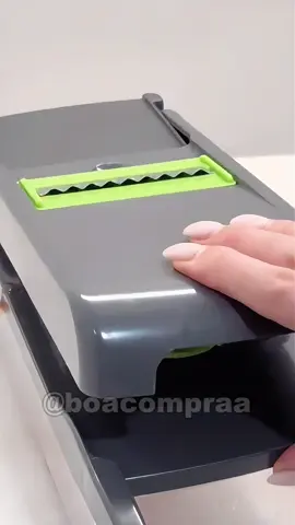 Sua cozinha mais prática e sem bagunça! O cortador 16 em 1 fatia, rala e corta em questão de segundos. Chega de sofrer cortando cebola!  ✅compacto e fácil de limpar ✅Múltiplas lâminas  ✅ideal para frutas, legumes e queijo  #cortadordelegumes #tiktokshop #utensiliosdecozinha #dicasdecozinha #viral
