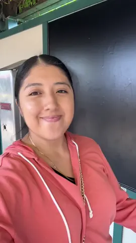 Después de 3 años mi esposo le dio su apellido a nuestra hija 😁 #paternidad #newyork #padres #esposos #certificado #correct #born 