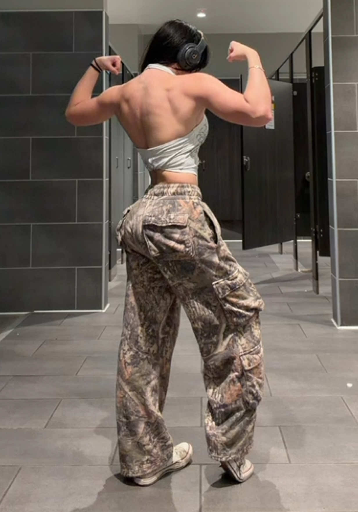 DANZA KUDUROOOOOOOO @Breathedivinity code CAROM @Huge Supplements code CAROM - - - #gym #motivation #boricua