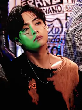 اكتبي اسم عربي تحسيه لايق على تاي؟                     #taehyung #itsthv6 