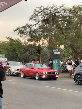 😍!! Follow @j_spotted for more.#johnwick_spotted #fyp #fortheloveofcars #325igusheshe #viral 