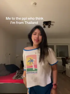 Ppl around the world think that I’m from Thailand. I’m just Burmese who can dance like this . Imagineee haha #asian #burmese 