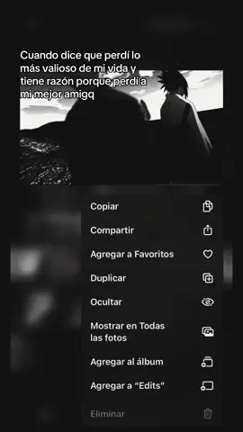 Samantha, te extraño como no tienes idea, nunca más volveré a encontrar una amistad como la tuya, nadie me hará sentir de la misma forma que tú, nunca más volveré a ser cariñosa con alguna amistad porque sentiría que estoy intentando remplazarte. Siento horrible cuando las personas empiezan a hablar sobre sus mejores amigos y me pongo a pensar que hubiera pasado si no hubiera hecho lo que hice, tal vez aún seguirías siendo mi mejor amiga. Tú fuiste la primera persona que me demostró lo que es una amistad verdadera, y aunque tal vez el gusto nos duró muy poco tiempo hiciste lo que nadie más había podido hacer en ese lapso de tiempo tan corto, lograsque yo fuera cariñosa, sea detallista, dar abrazos cuando yo odio el contacto físico… Simplemente memorize todo lo que algún día me dijiste que te gustaba para en algún momento poder regalártelo, pero ahora eso será imposible. No puedo ir a un lugar y no pensar en ti, no estás conmigo pero aún te sigo encontrando en cualquier lado… es impresionante como es posible que una santa clara de fresa me ponga triste ya que se que esa era la única santa clara que te gustaba. Cada que veo el color azul te pienso, te gustan los pitufos, te encanta ir al HEB, te gusta la palabra “apodaca” ¿porque?, no lo sé, te gustan las hortensias, ODIAS que te respondan seco y muchísimas cosas más que podría seguir nombrando. Espero que algún día puedas perdonarme por lo que hice, porque mi vida no es la misma sin ti, me falta un pedazo porque contigo conecte demasiado rápido y me da miedo que me vuelva a pasar con alguien más porque no serás tú. Aún recuerdo todos los planes que teníamos a futuro, la carta que me diste en mi cumpleaños que ahora no puedo leerla sin llorar… En fin, te extraño #blancoynegro #sasuke #fpy #teextraño #exmejoramiga 