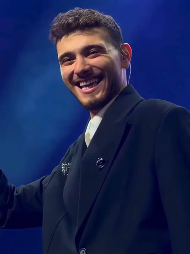 ضحكته🥹🥹🩵 @Al shami - الشامي  . . . #الشامي #الشامي_alshami #السعودية #اكسبلورexplore #بتهون 