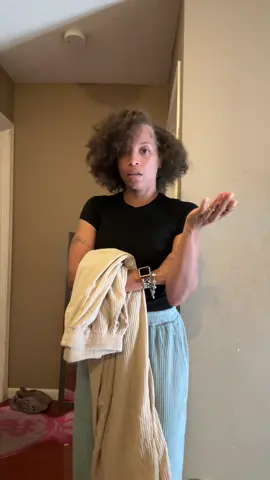 High waist wide leg pants.. get yall some. They so comfy! #pants #highwaist #tiktokshop #shopwithme #fypシ゚ 