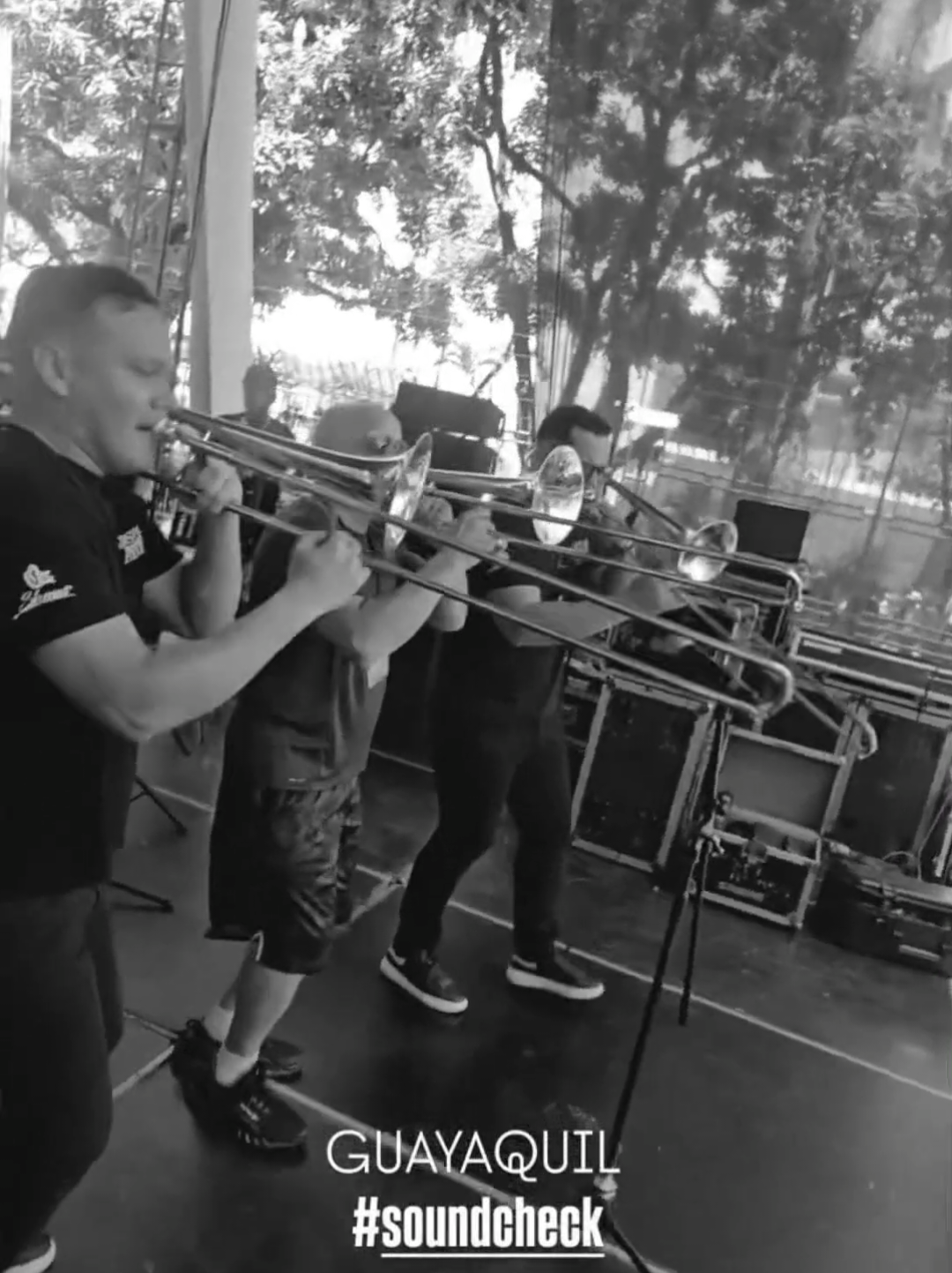 No todos los días se puede tocar junto al trombón criollo Jimmy Bosch! Siempre es y será un honor compartir un par de solos con sus respectivas moñas 🙌🔥🇻🇪