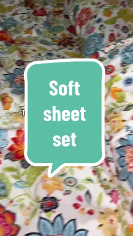 These sheets are soft and you get a fitted sheet and a regular sheet two pillow cases #softsheets #sheets #pillowcases #sheetset #falldealsforyou 