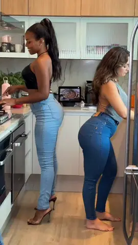 Ela joga muito bem