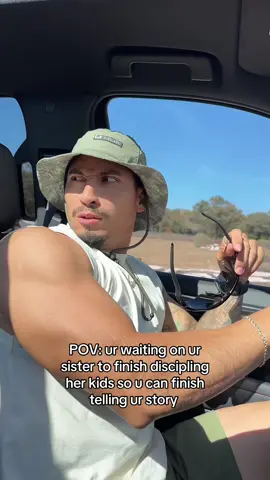 I gotta look away bc them kids be looking at me like I’m gonna save them 😆