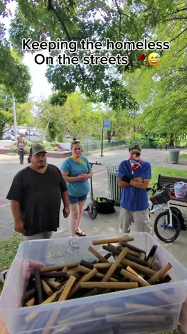 Blessing the homeless #fyp #homeless